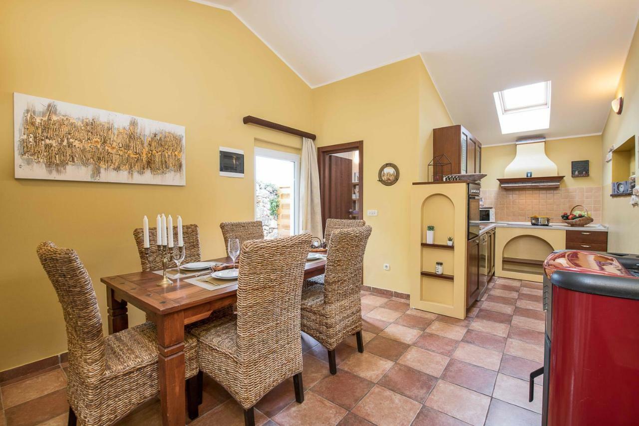 Haus Vita Pula Zewnętrze zdjęcie